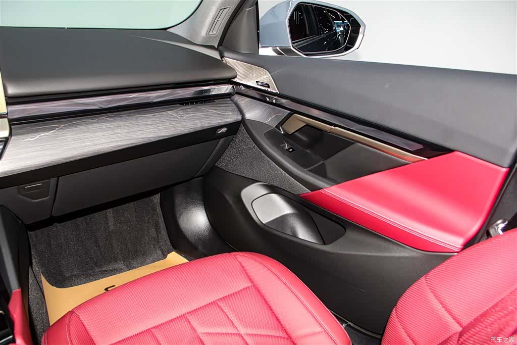 BMW 5 Series, 2025 22