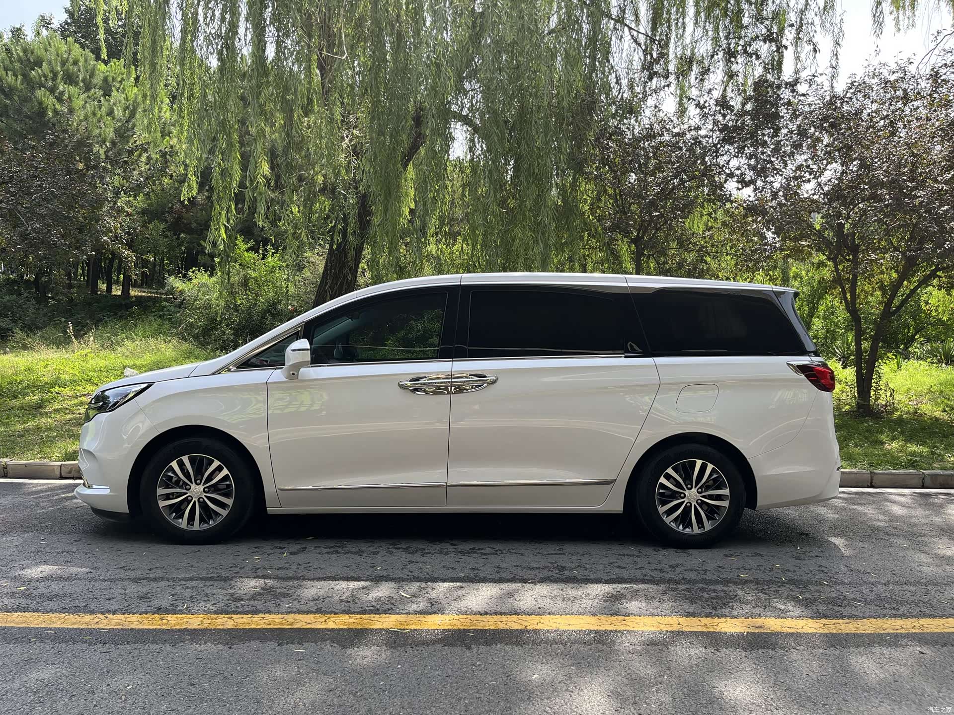 Buick GL8, 2021 21