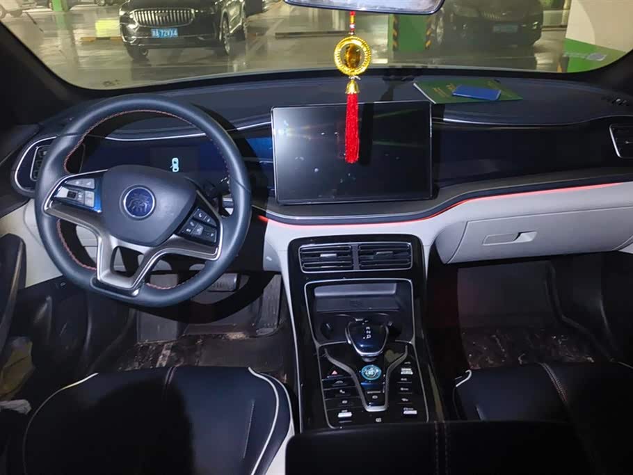 BYD Qin Yuan BYD Qin Yuan
