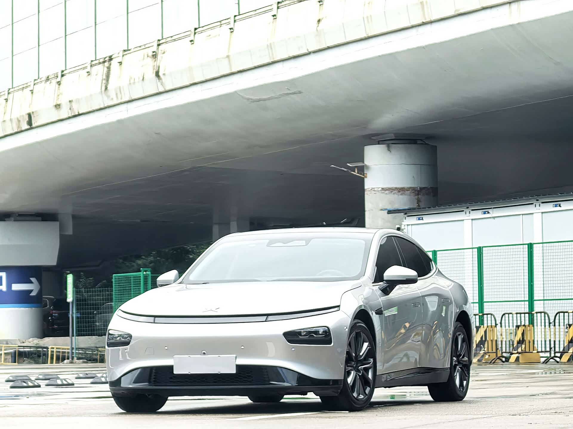 Xpeng P7, 2021 1