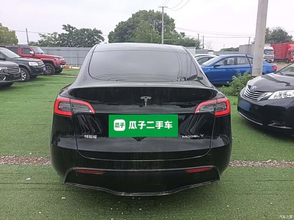 Tesla Model Y, 2023 6