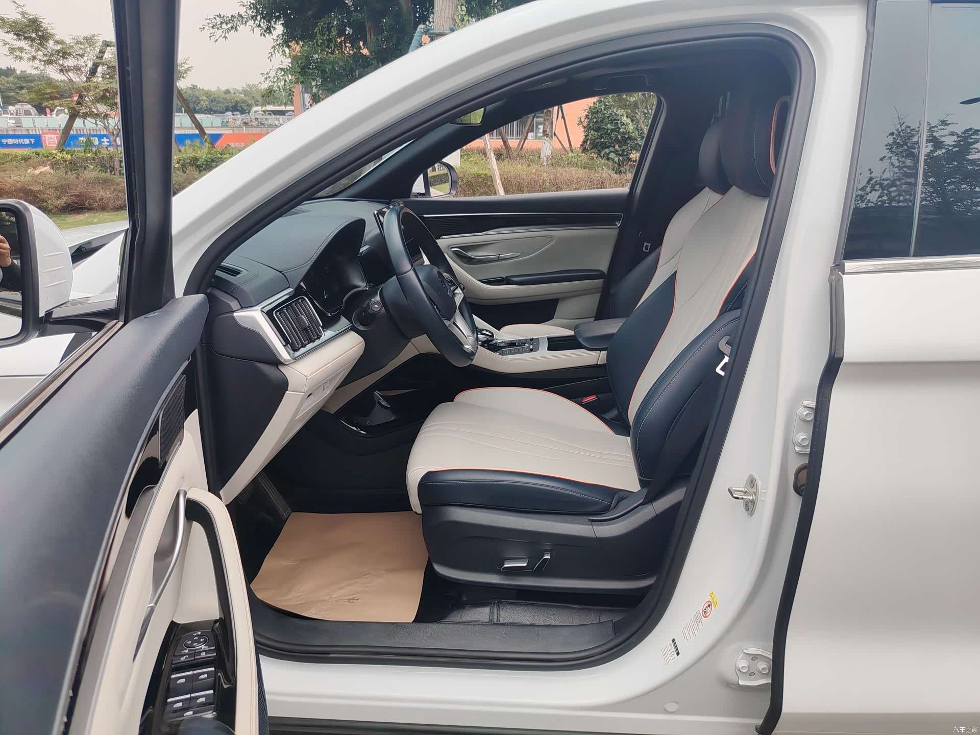 BYD Song, 2023 10