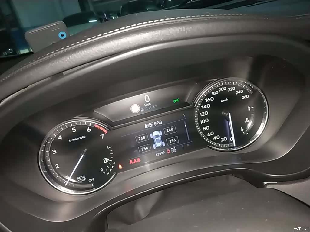 Cadillac XT4, 2019 8