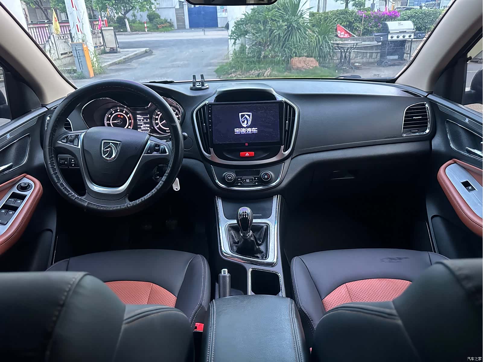 Wuling 560, 2016 19