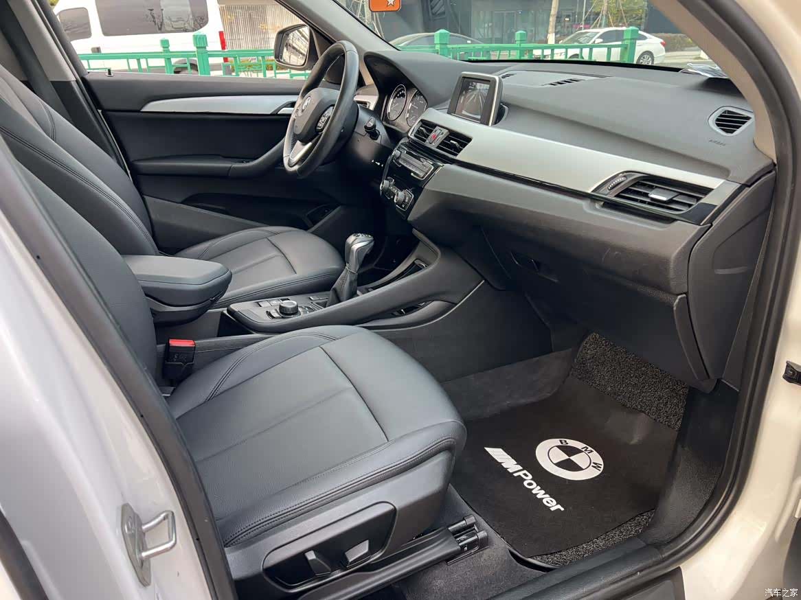 BMW X1, 2019 12