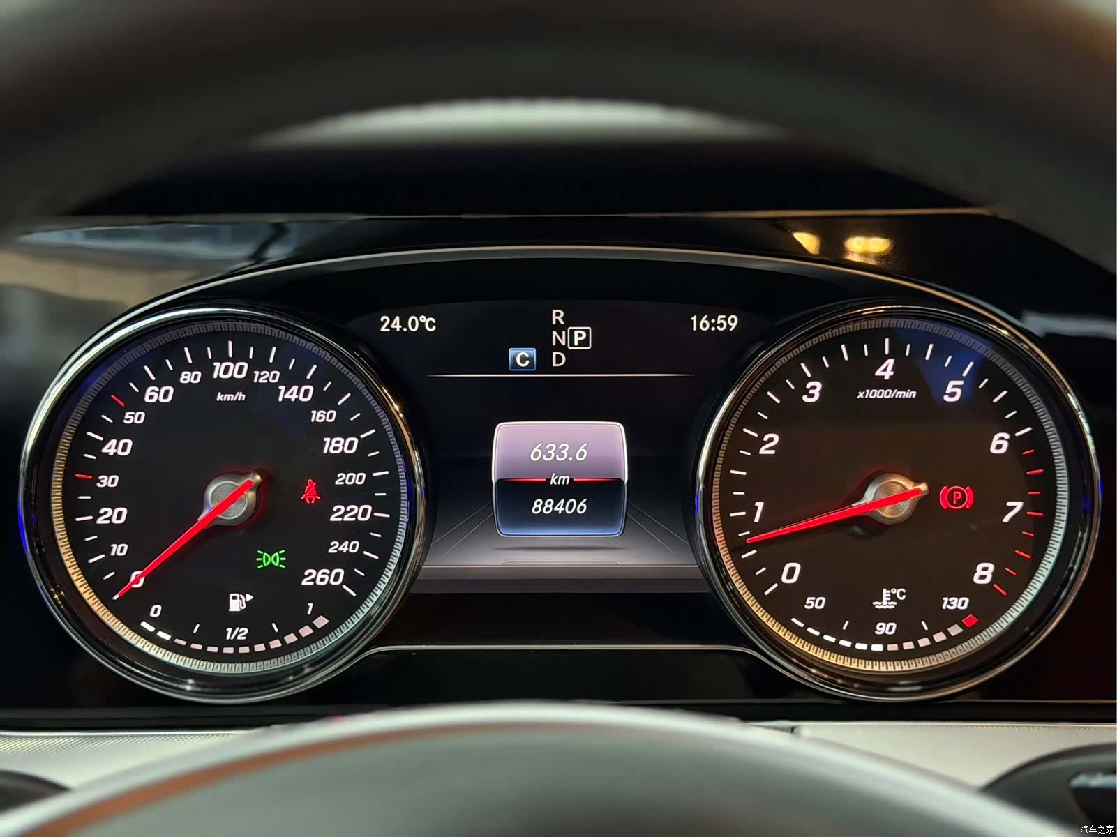 Mercedes-Benz E-Class, 2018 22