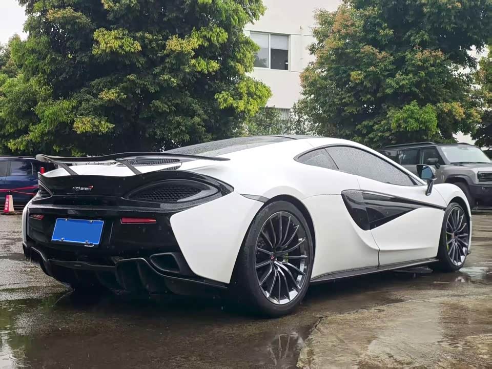 McLaren 570
