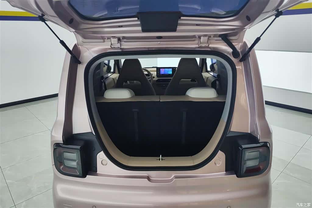 Geely Panda, 2024 4