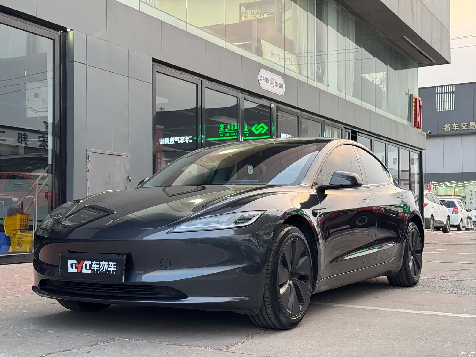 Tesla Model 3, 2024 1