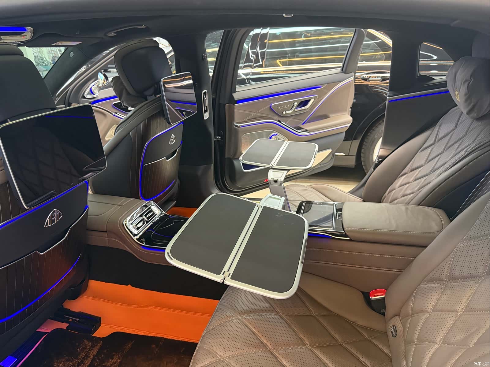 Maybach S-Class, 2023 11