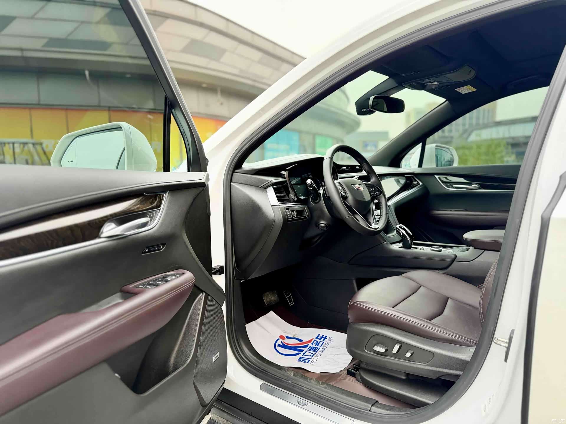 Cadillac XT6, 2023 10