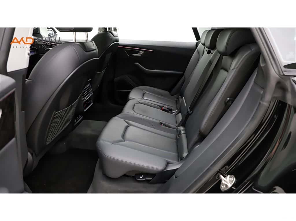 Audi Q8, 2023 7