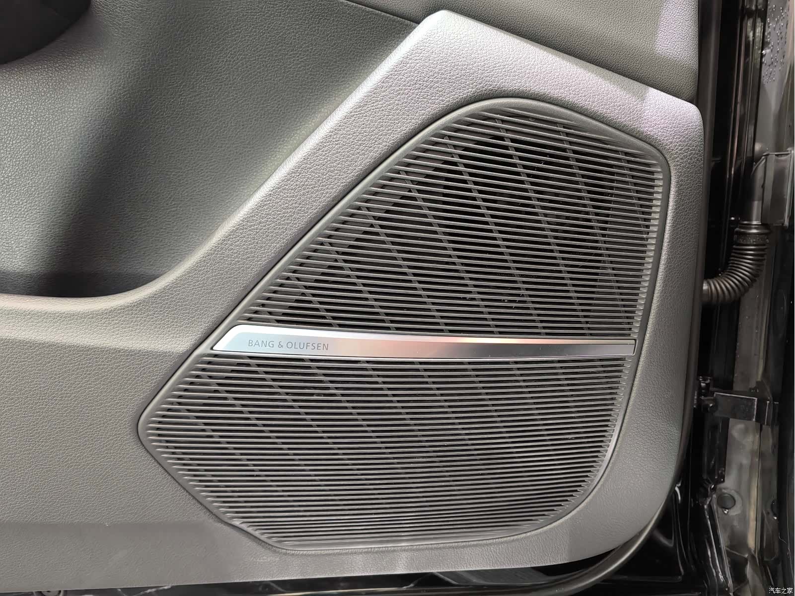 Audi Q8, 2022 27