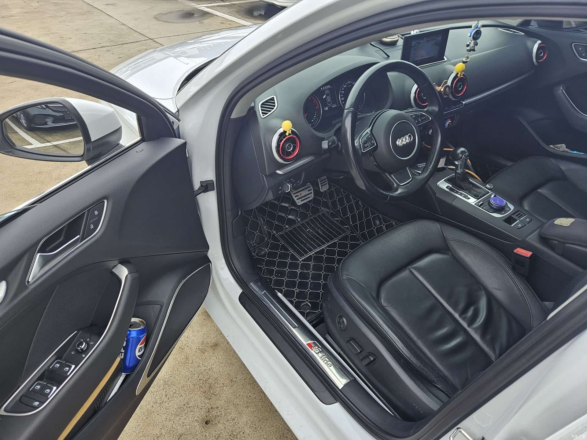 Audi A3, 2016 все фото