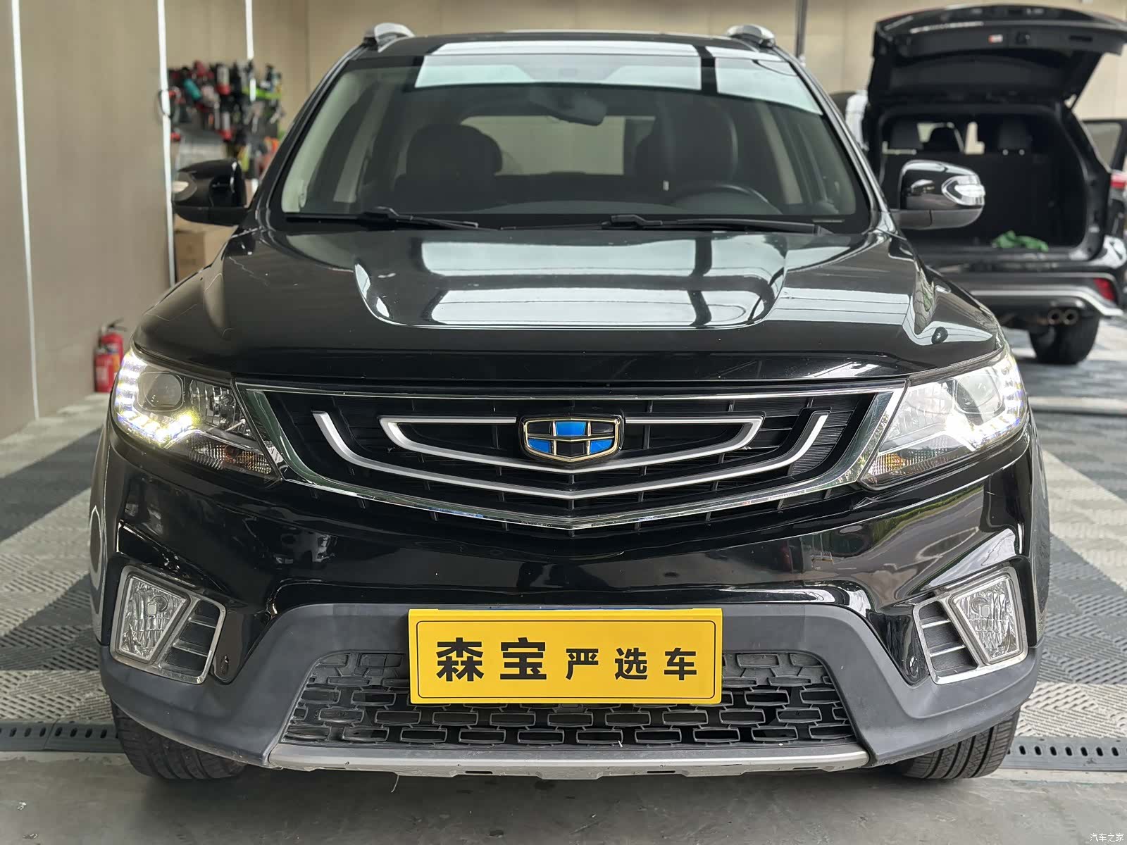 Geely X6, 2017 3