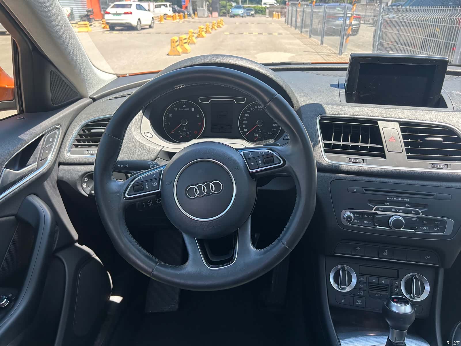 Audi Q3, 2013 15