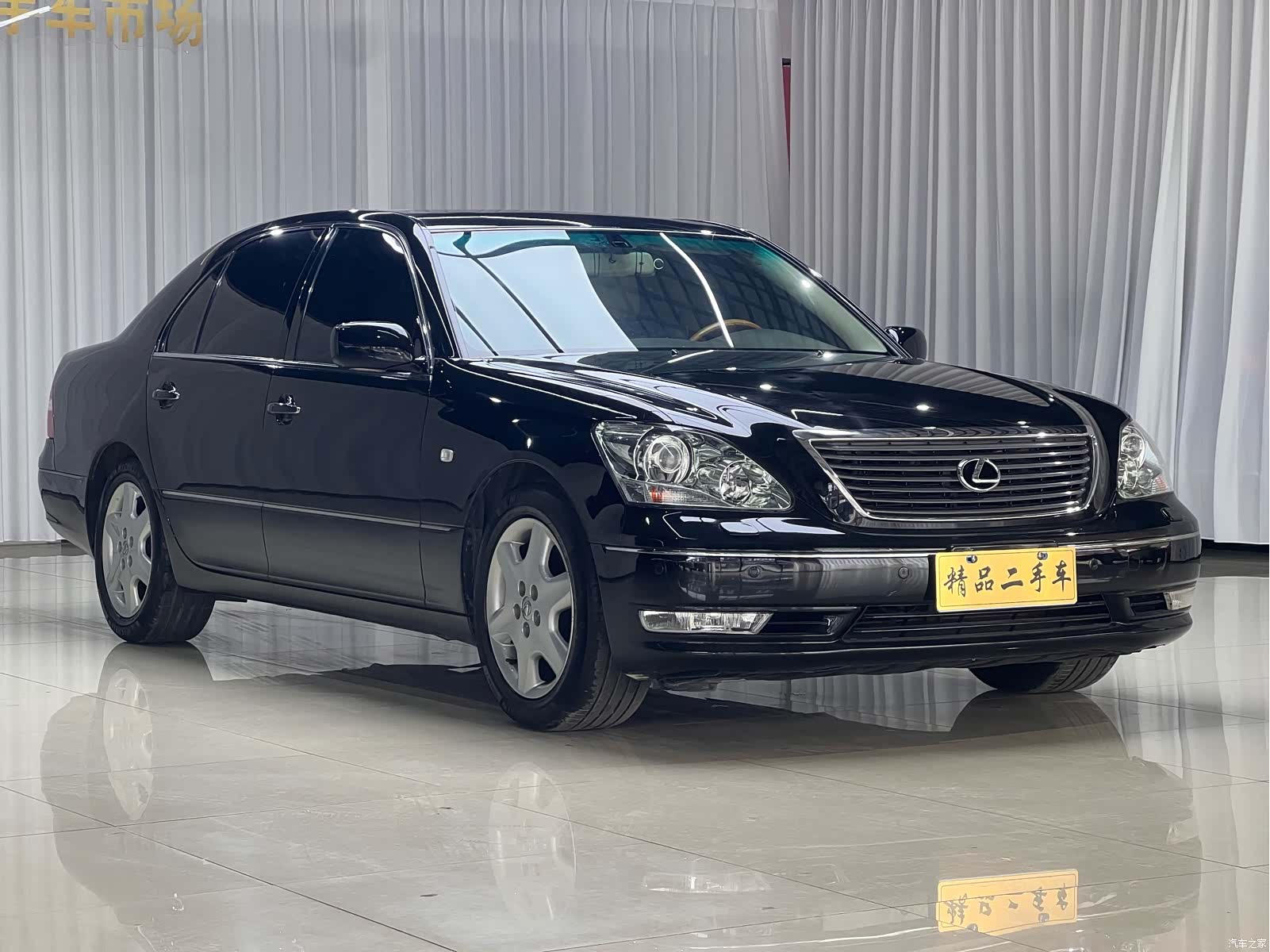 Lexus LS, 2004 3