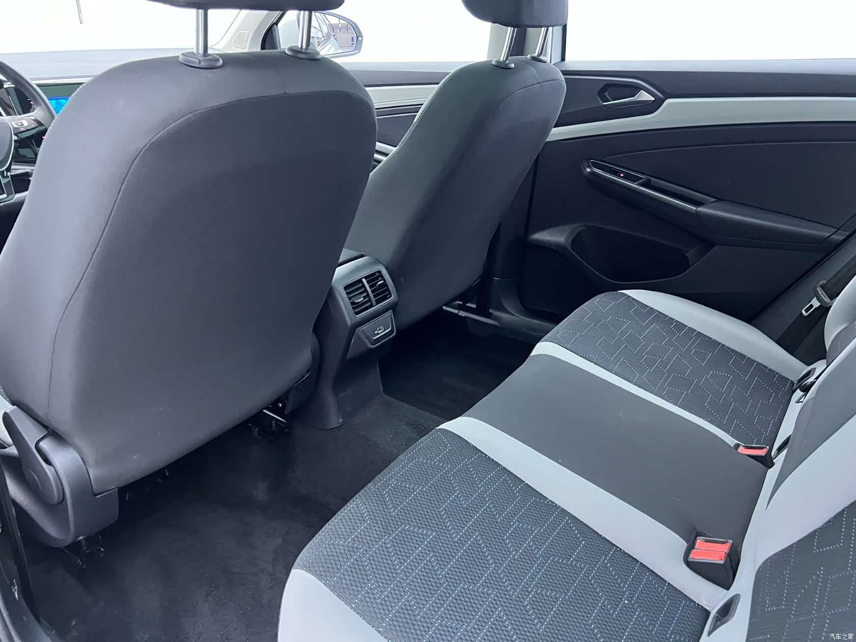 Volkswagen VS7, 2023 7