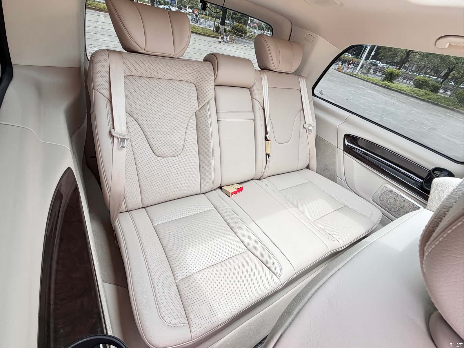 Mercedes-Benz V-Class, 2018 17