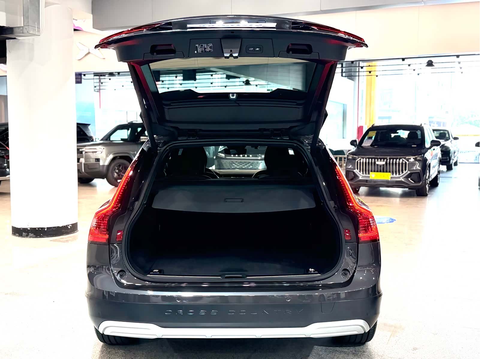 Volvo V90, 2024 13