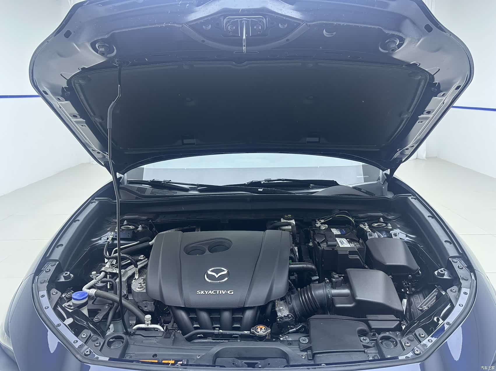 Mazda CX-30, 2022 24
