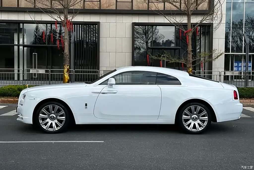Rolls-Royce Wraith, 2018 3