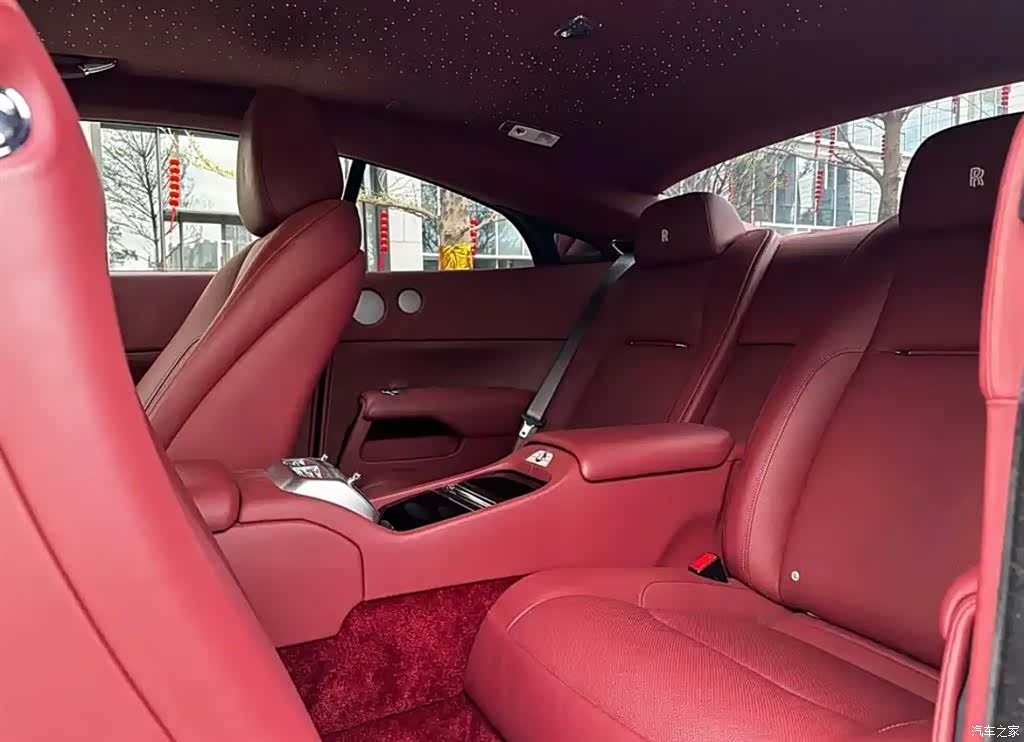 Rolls-Royce Wraith, 2018 10