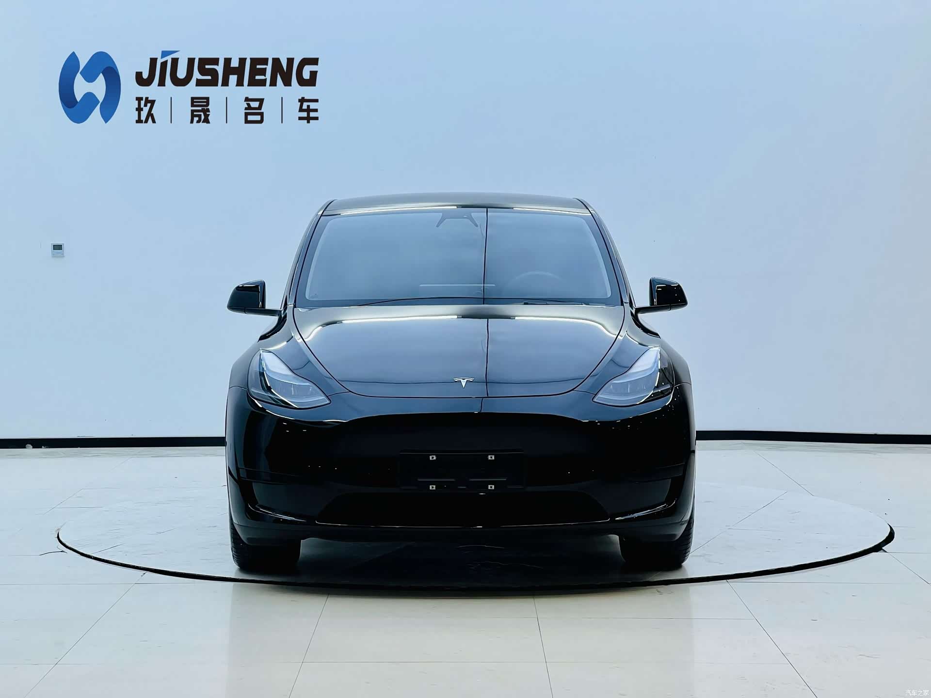 Tesla Model Y, 2023 3