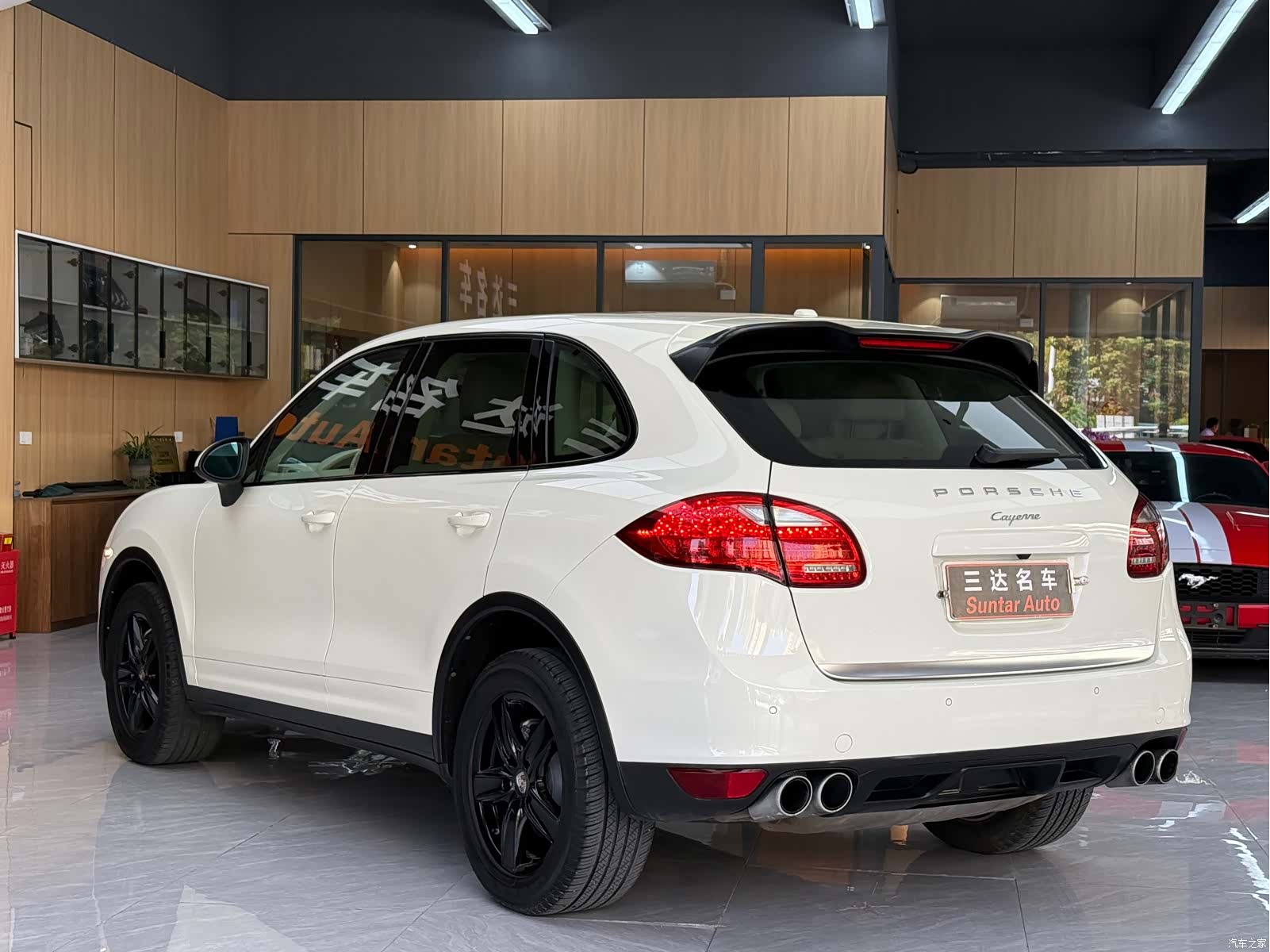 Porsche Cayenne, 2011 4
