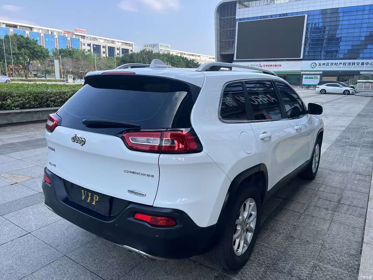 Jeep Cherokee, 2016 6