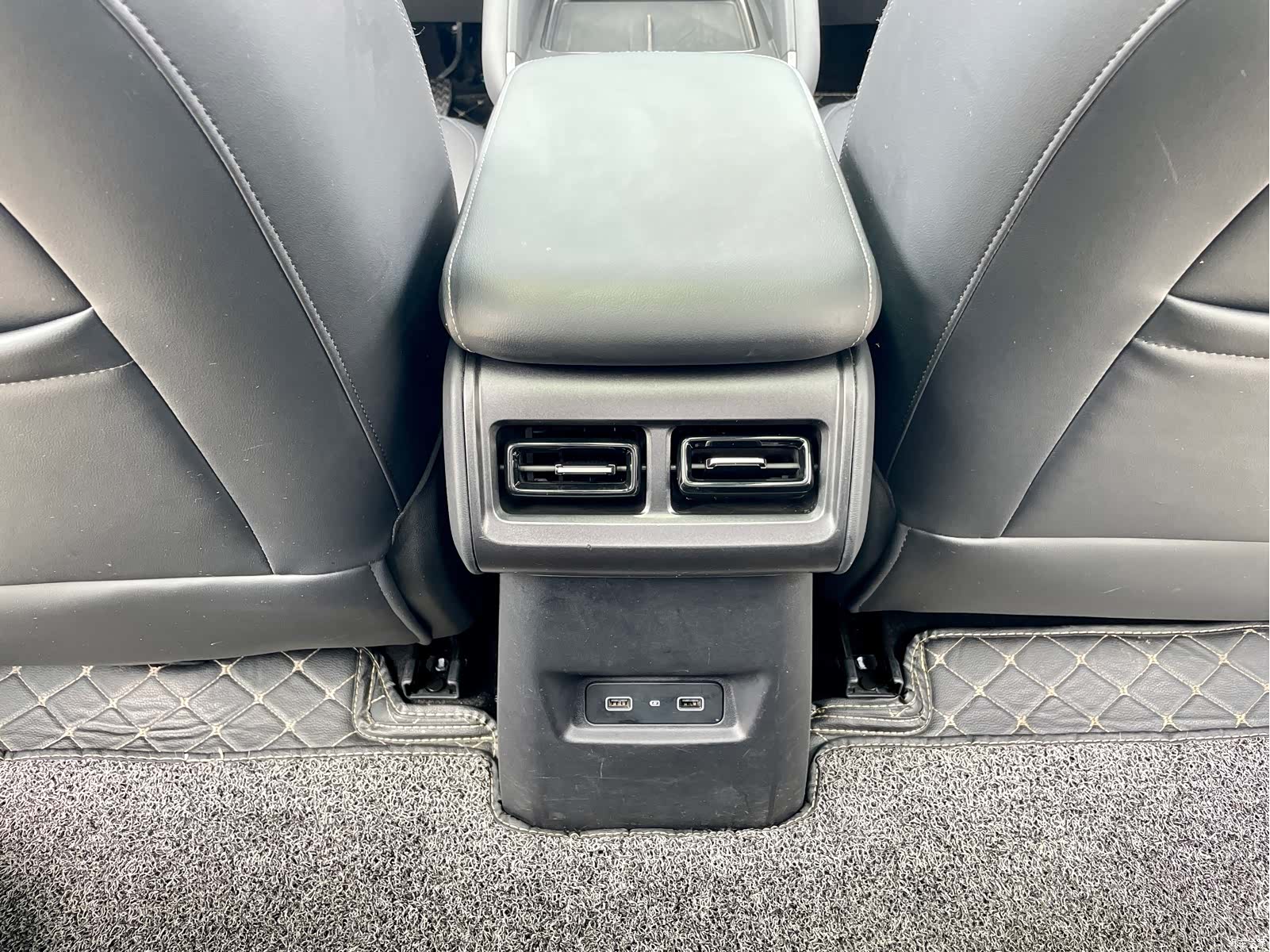 Chery iCAR, 2024 17