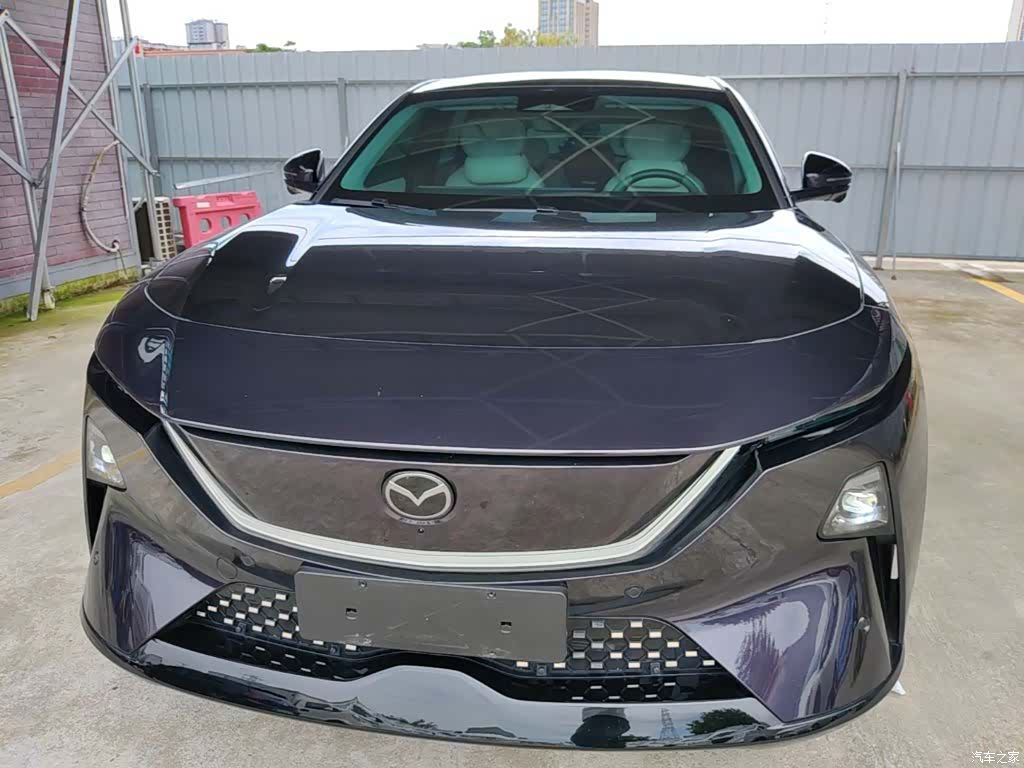 Mazda EZ-60, 2025 3