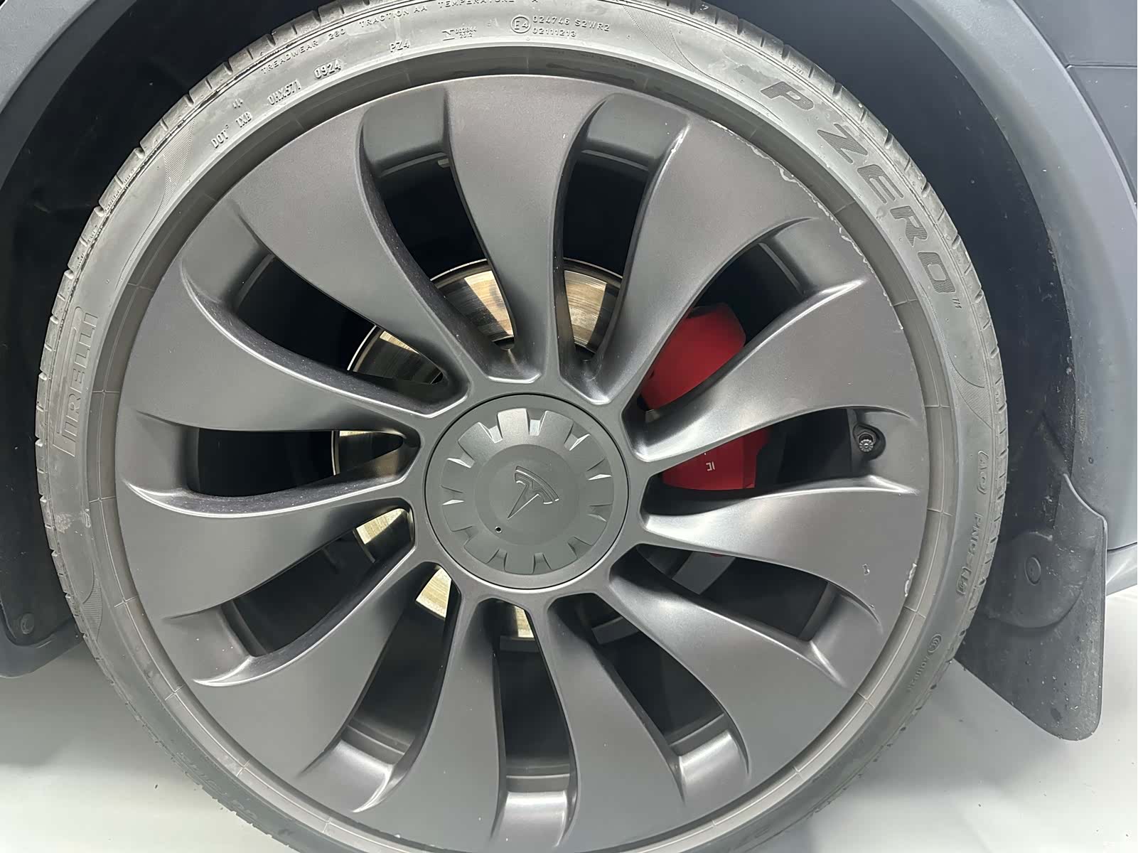 Tesla Model Y, 2023 9