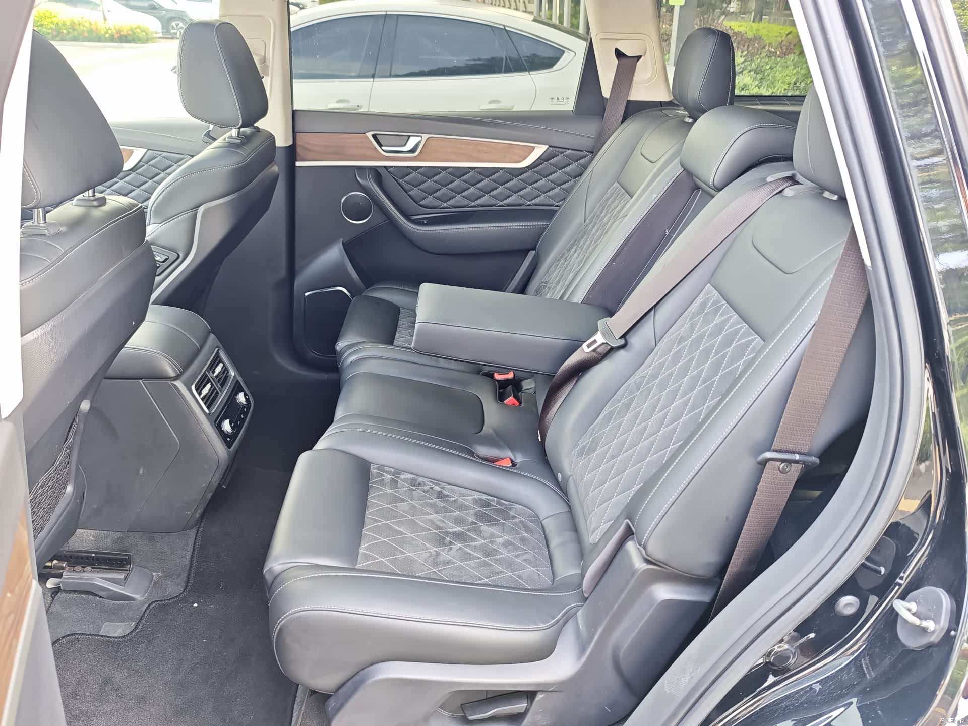 Hongqi HS7, 2020 15