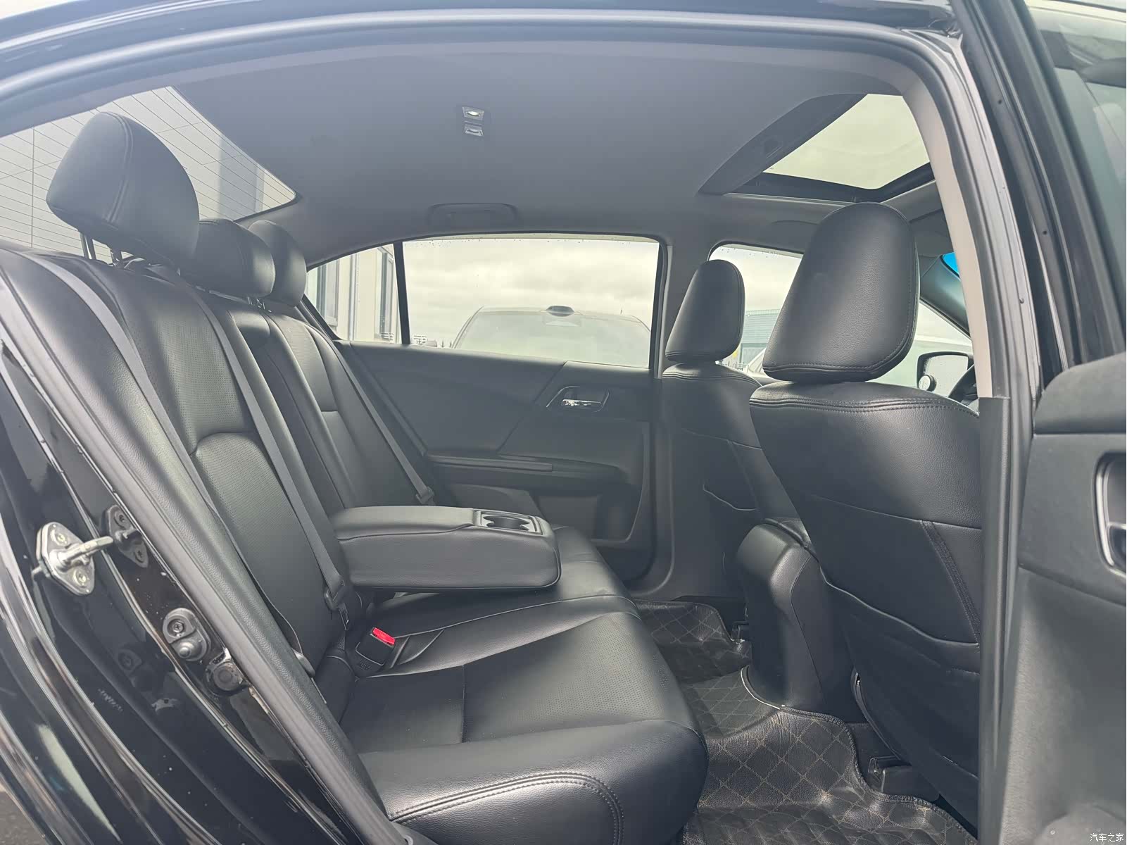 Honda Accord, 2017 11