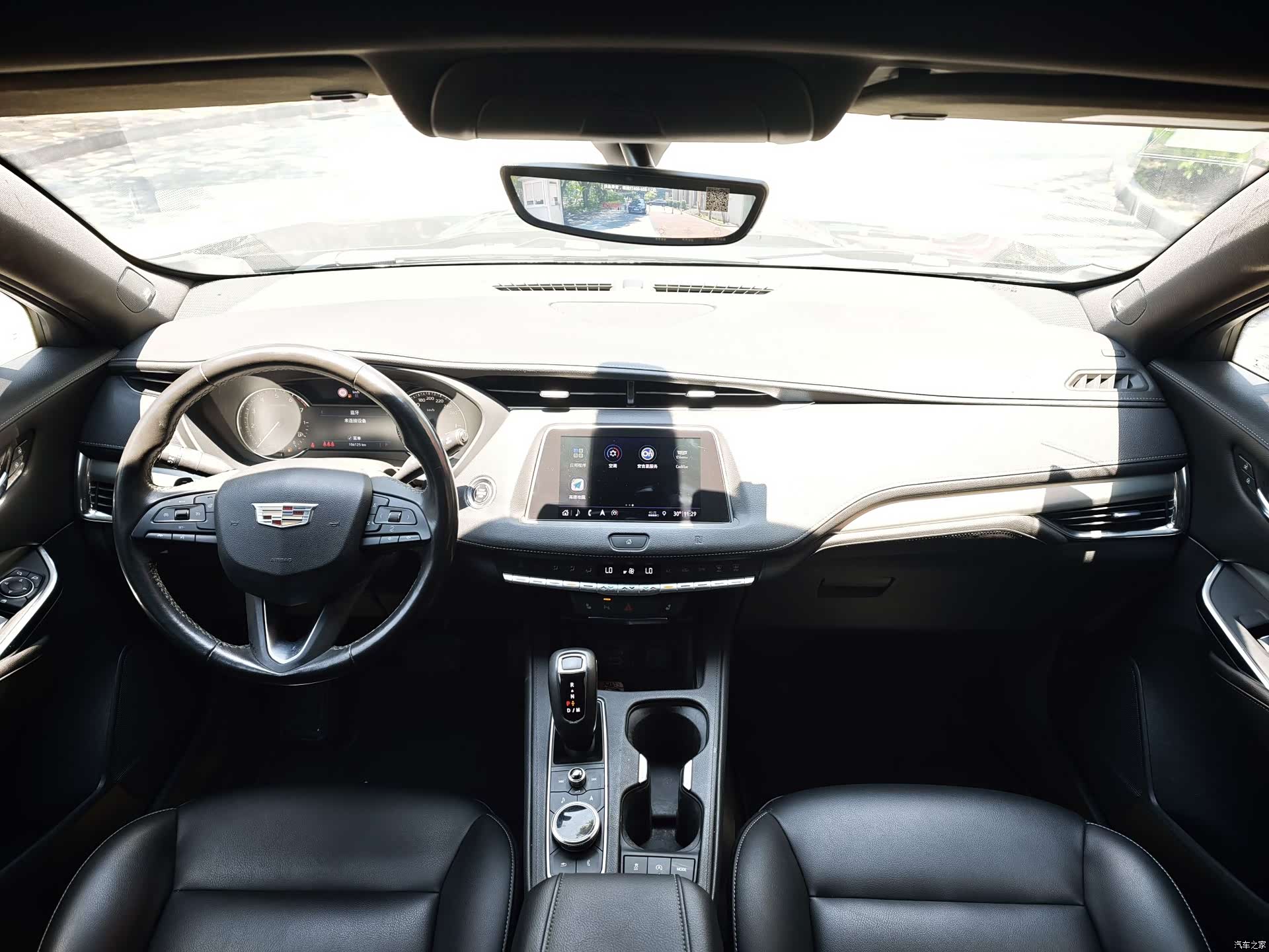 Cadillac XT4, 2019 12