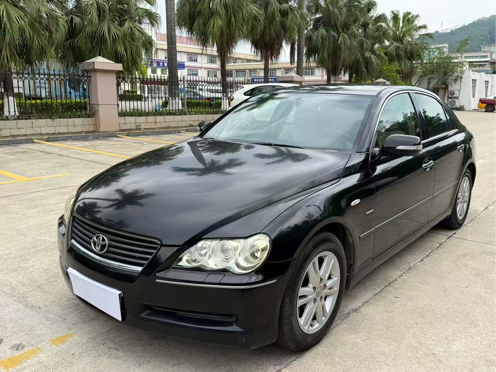 Toyota 2.5V