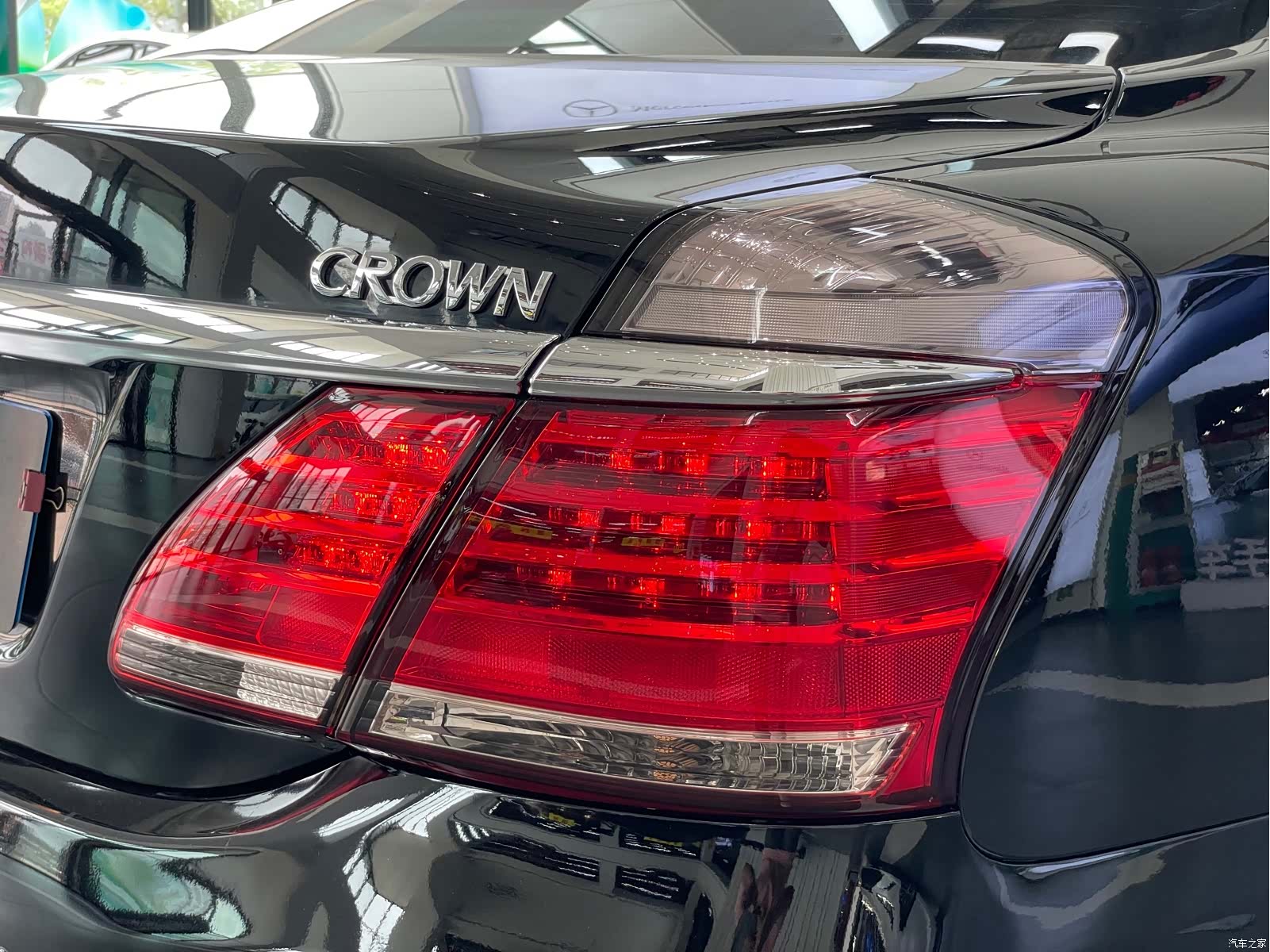 Toyota Crown, 2015 27