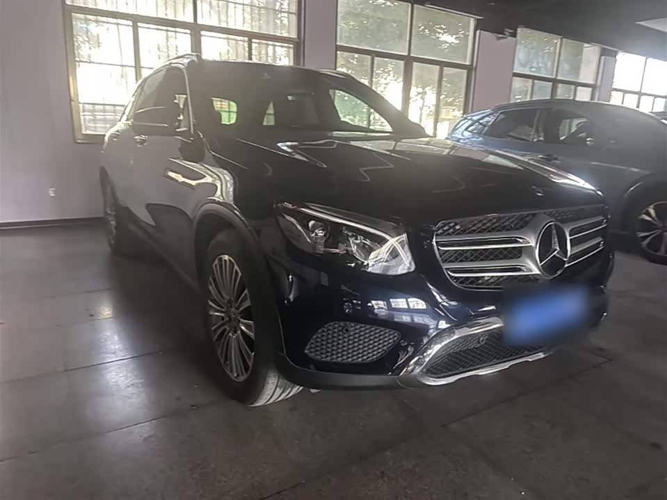 Mercedes-Benz GLC Mercedes-Benz GLC