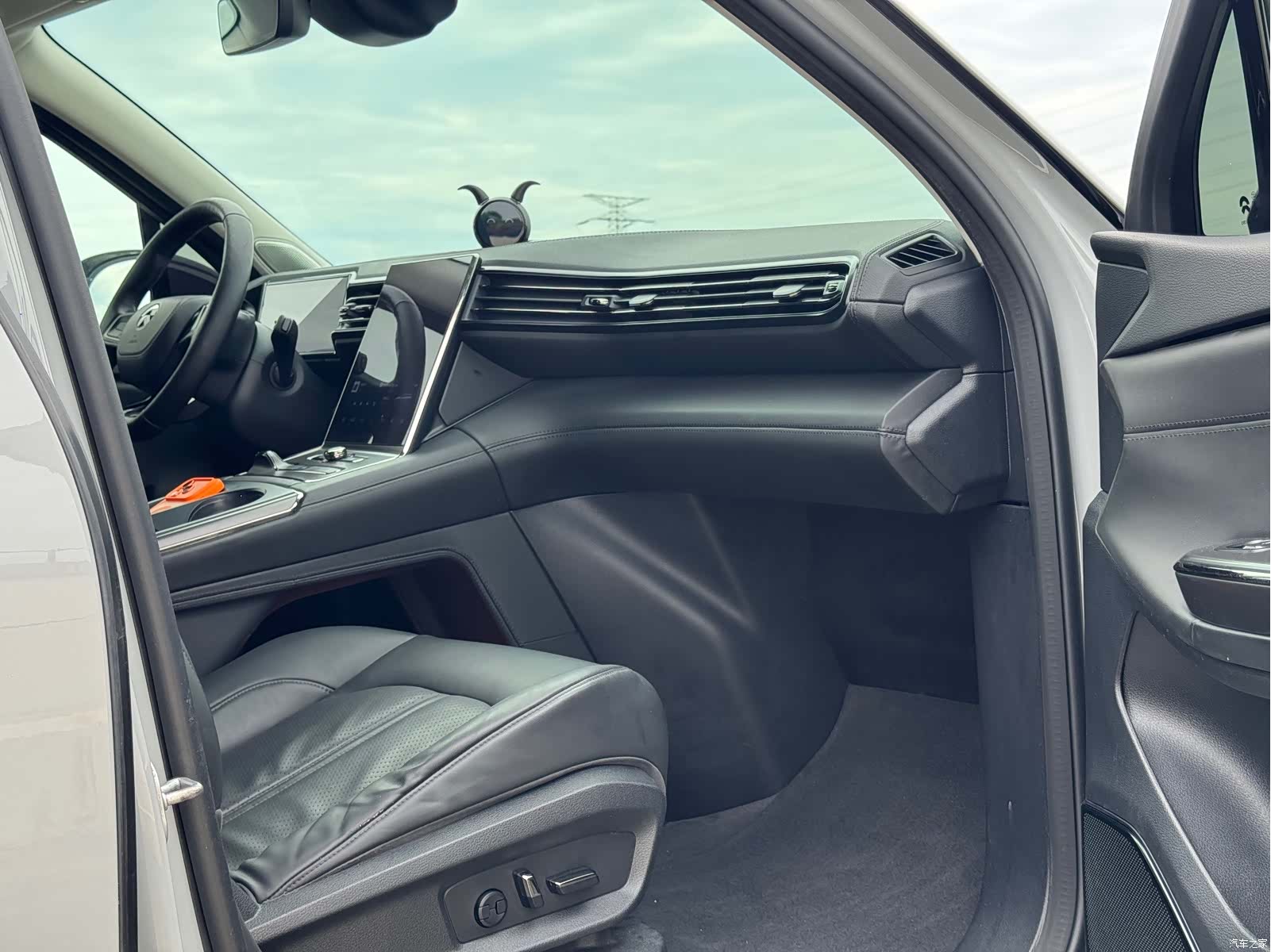 NIO ES6, 2020 10