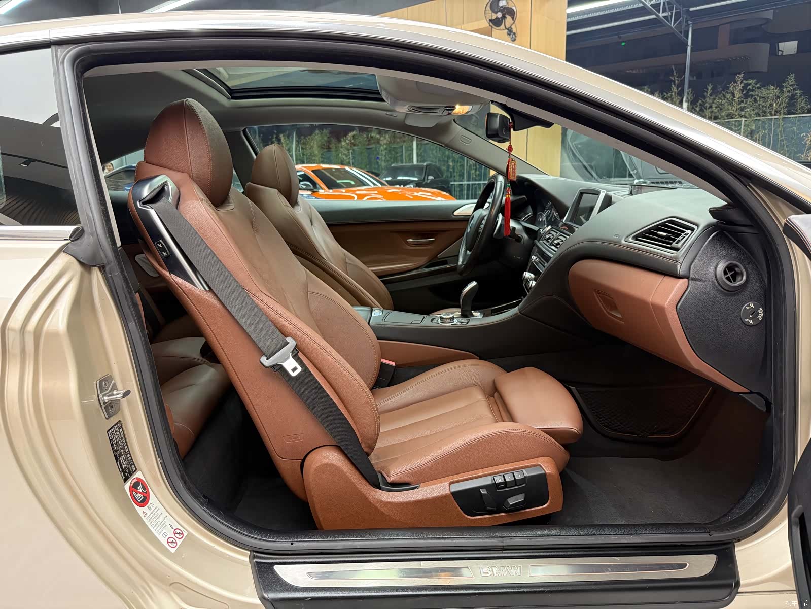 BMW 6 Series, 2012 23