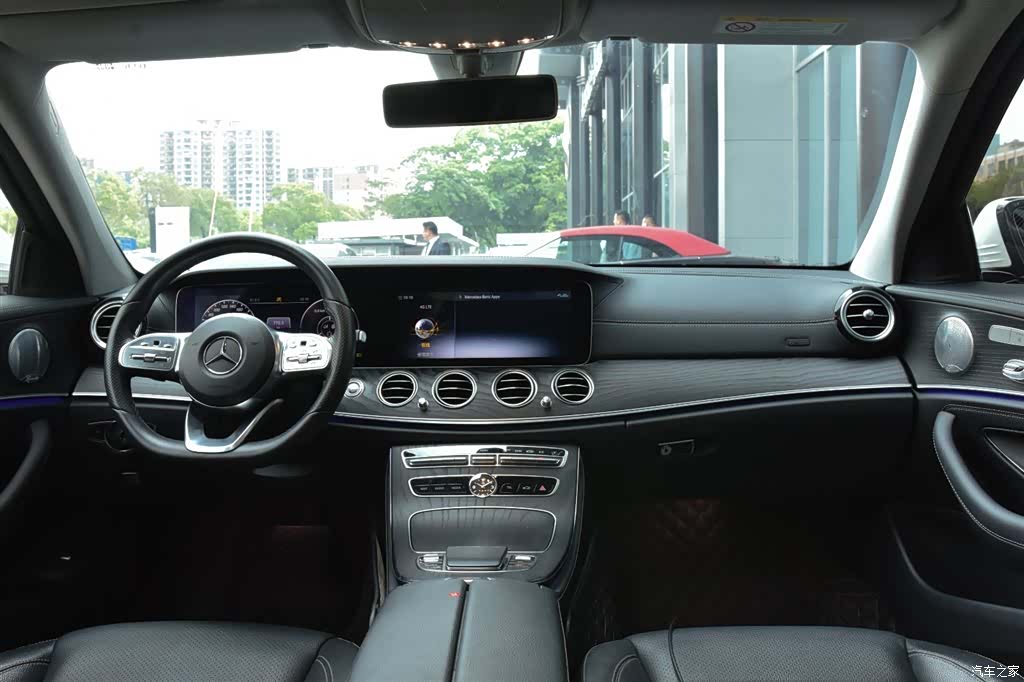 Mercedes-Benz E-Class, 2020 8