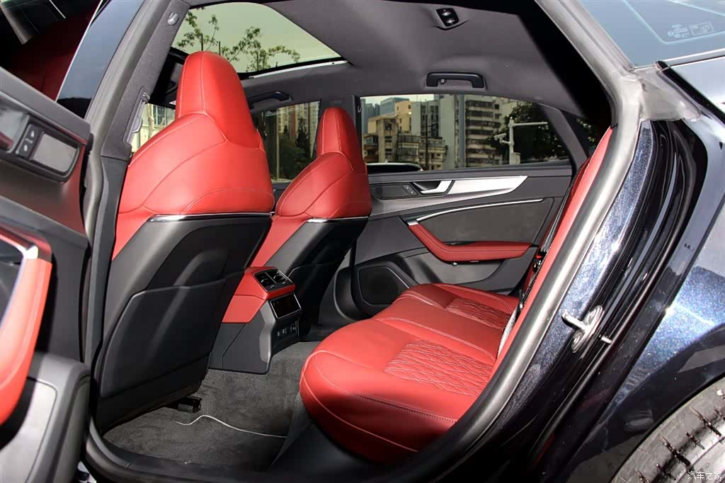 Audi A7L, 2024 10