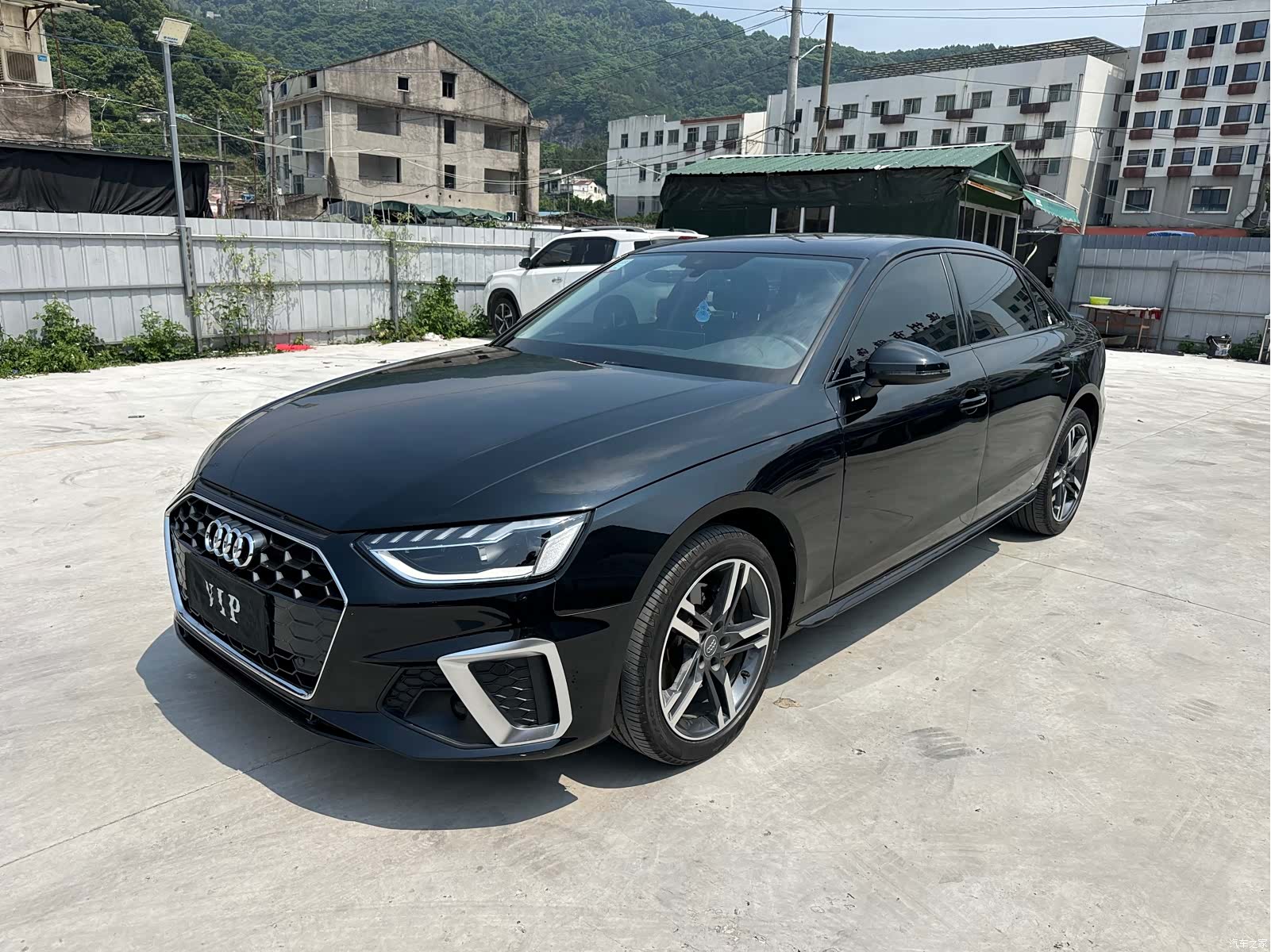 Audi A4L, 2021 1