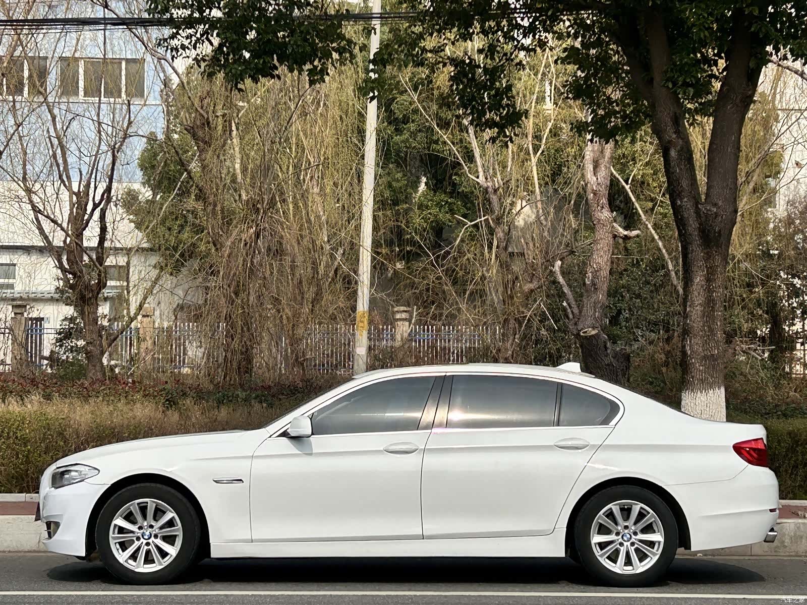 BMW 5 Series, 2012 3