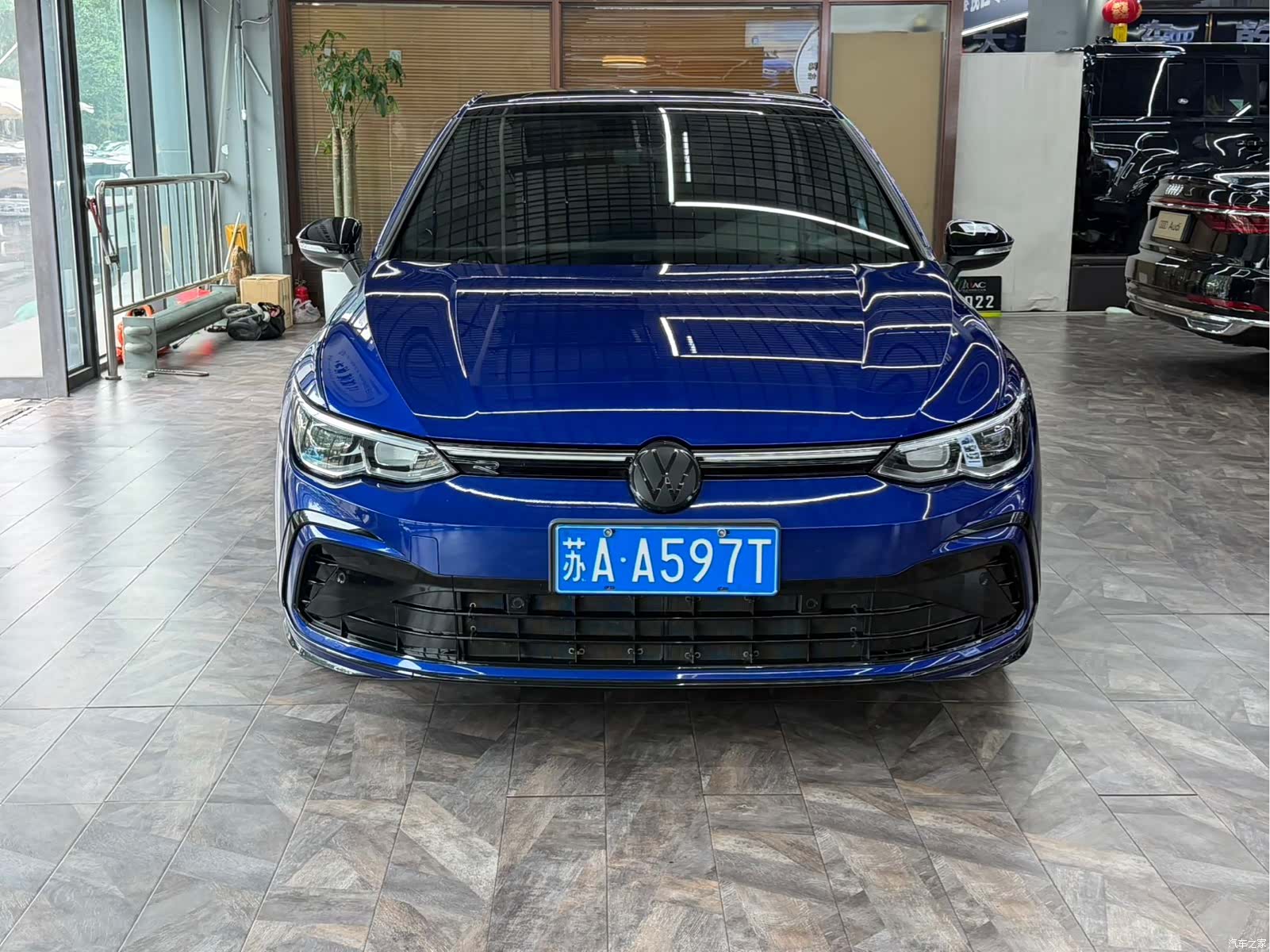 Volkswagen Golf, 2023 2