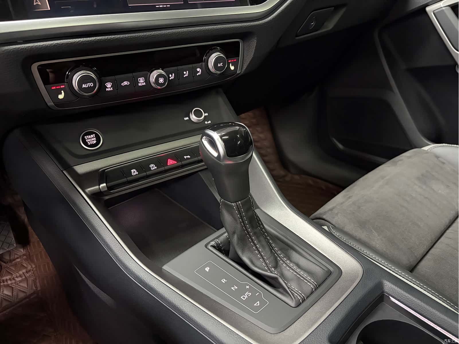 Audi Q3, 2022 12