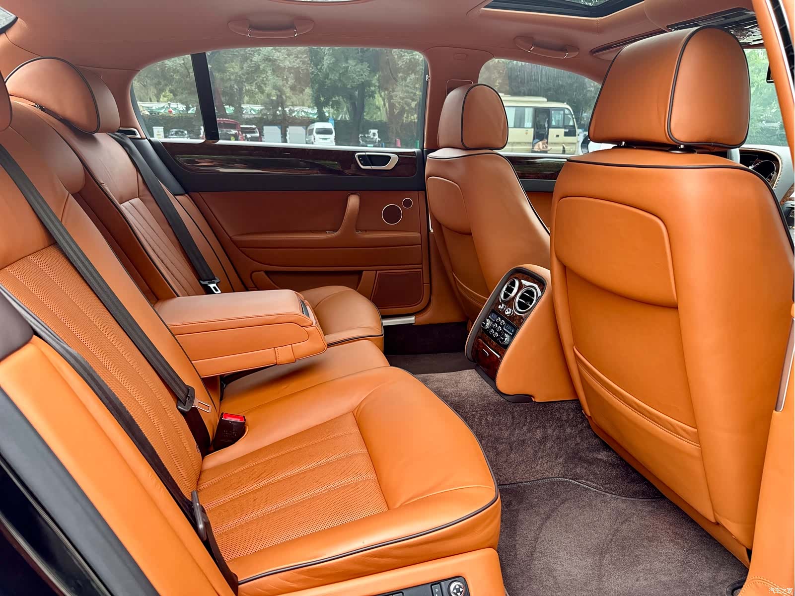 Bentley Flying Spur, 2012 34