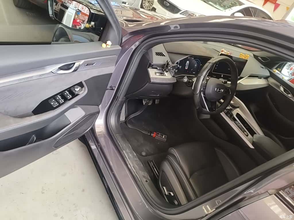 Geely Preface, 2025 16