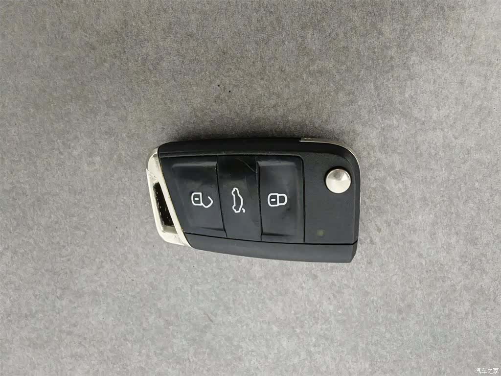 Volkswagen L, 2018 19